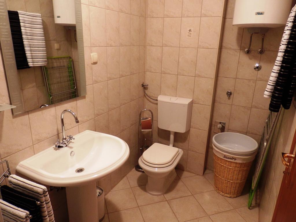 Apartment Center