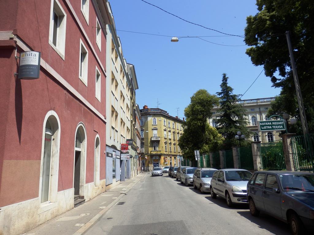 Apartment Center Pula