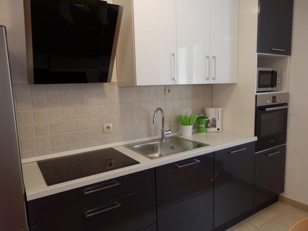 Center Apartment *
