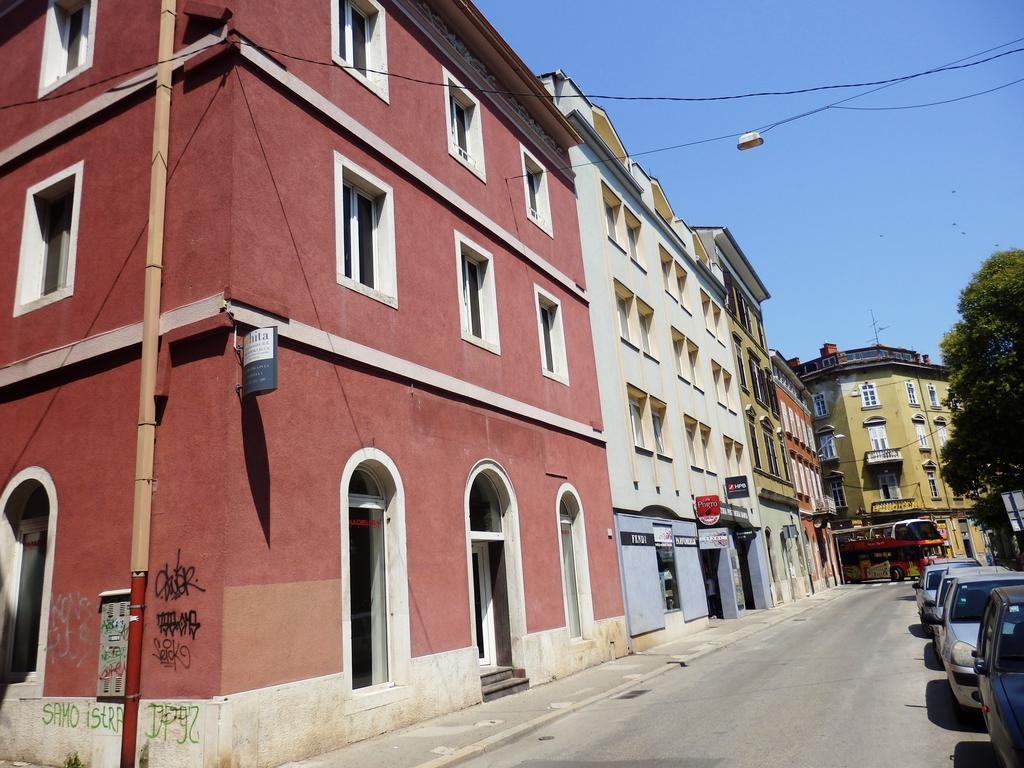 Center Apartman