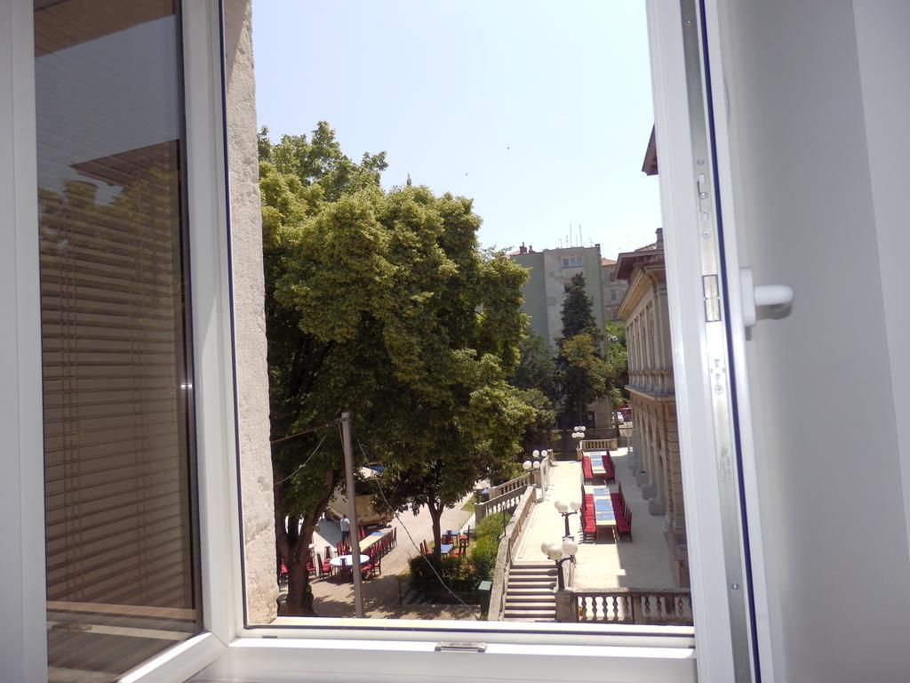 Center Apartman *